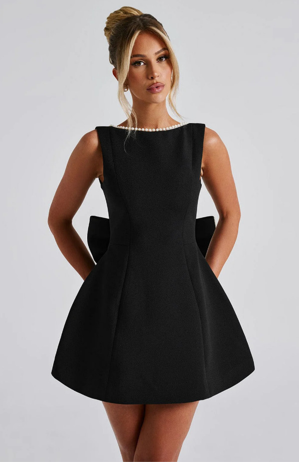 Women Summer Pearl Edge Backless Dress